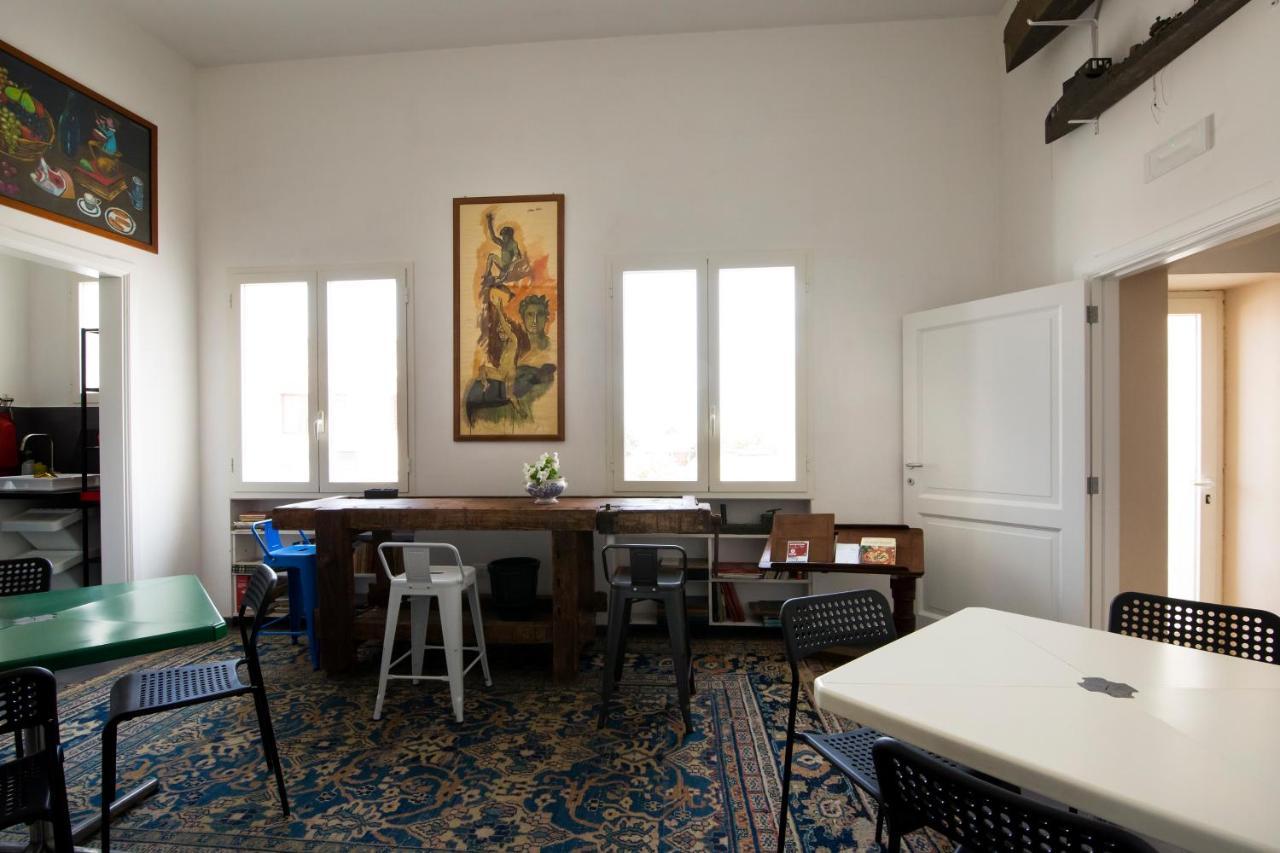 Bric A Brac Eclectic Rooms Uggiano La Chiesa Exterior photo